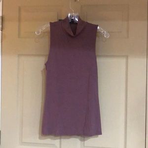 LADIES EXPRESS sleeveless turtleneck top.MED-NWT